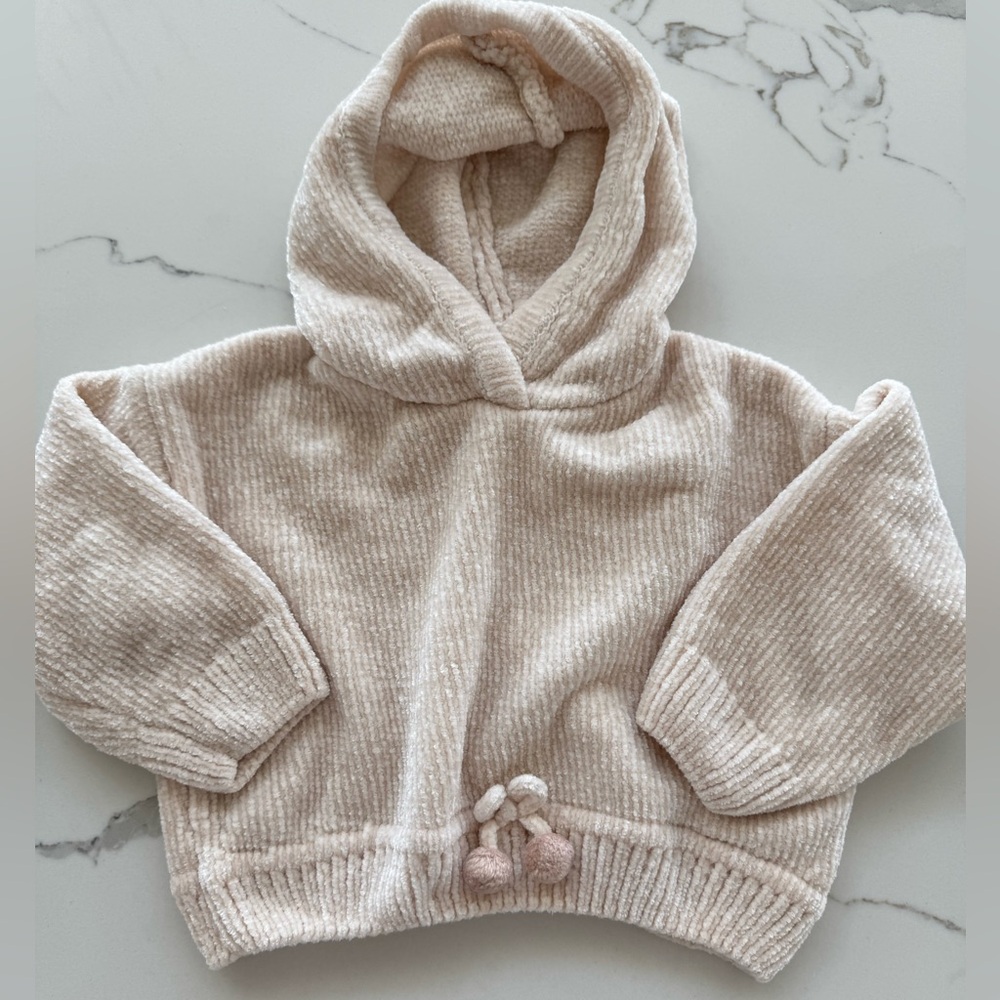 Girl’s Zara Sweatshirt